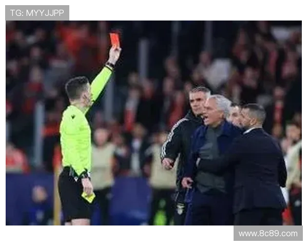 穆帅曝维尼修斯前后说法不一事件