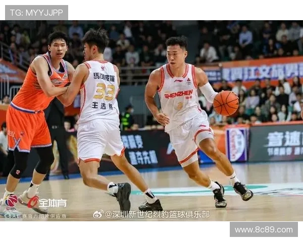 深圳险胜新疆豪取10连胜 贺希宁32分 深圳险胜新疆豪取10连胜 贺希宁32分