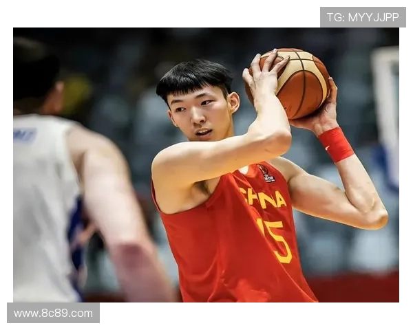 周琦状态低迷 下半场早早认输 周琦状态低迷 下半场早早认输